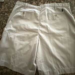 Ralph Lauren Cream Flat Front Shorts Lightweight Casual